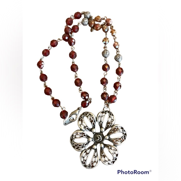 Authentic 1990s beaded flower necklace - Picture 1 of 2